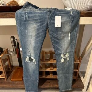 STAMPD Men’s Ripped Jeans RRM02